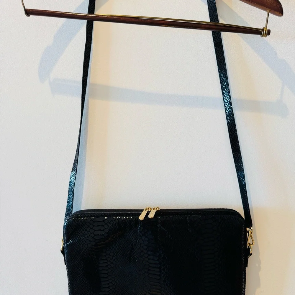 Michael Kors Black Snakeskin Textured Laptop Sleeve Crossbody Bag